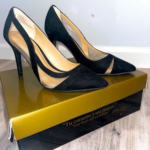 Thalia Sodi Nadelyn Black MC Heels/Pumps- Size 7.5